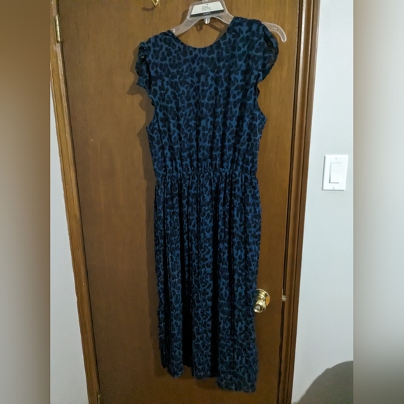 NWT-Banana republic faux wrap dress with accordion pleat skirt - Picture 5 of 6